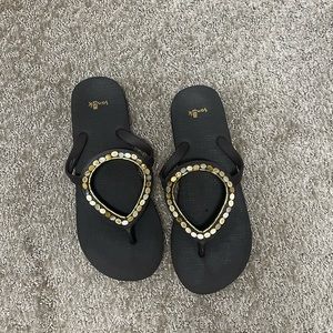 Sanik Sandals